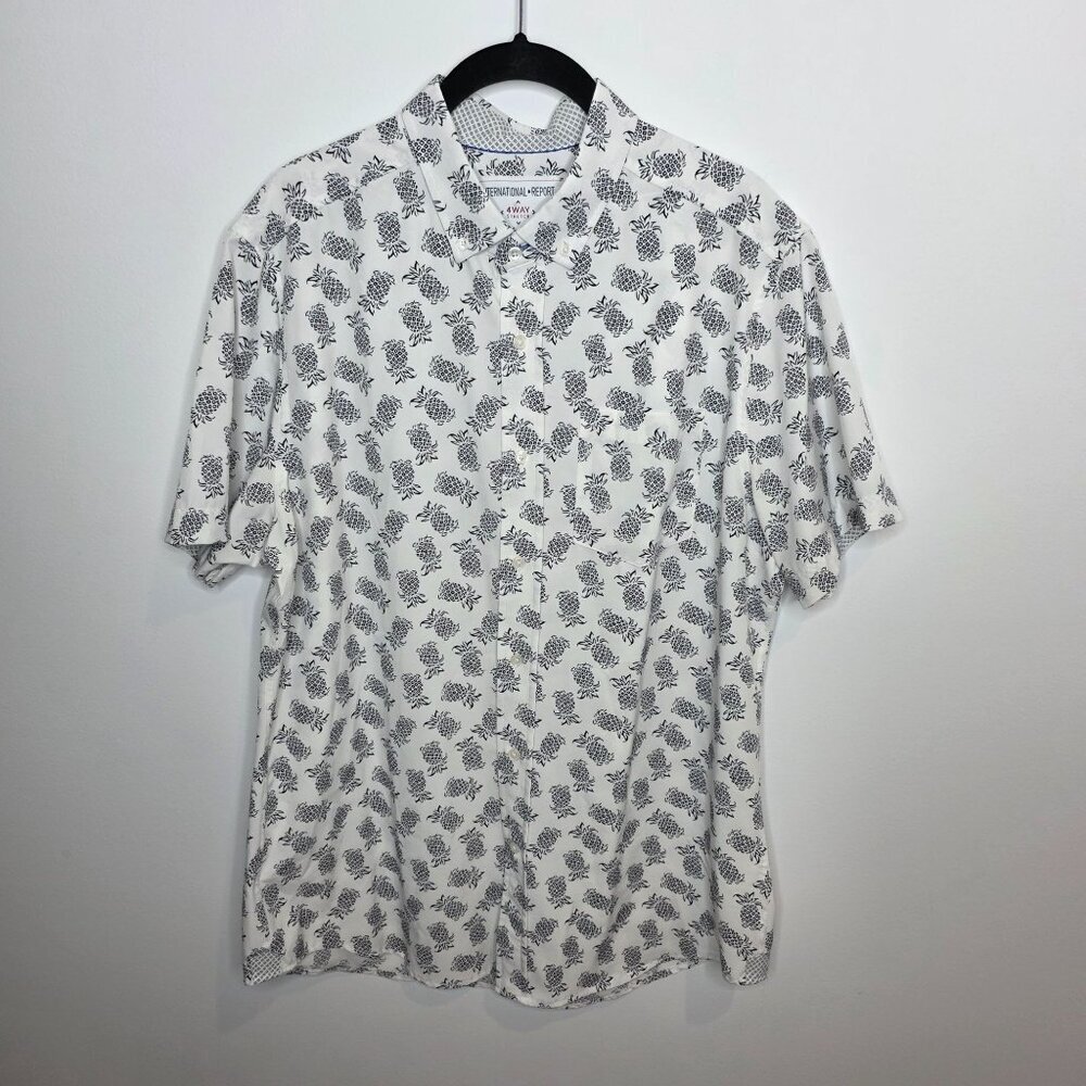 International Report Button Up Mens‎ Large